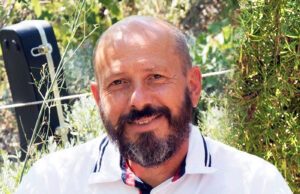 Σημαντική εφεύρεση από Κρήτη: Φθηνή οικολογική κίνηση & θέρμανση με αιθανόλη και νερό που παράγουν τοπικά υδρογόνο & επιπλέον έργο χωρίς επι πλέον κόστη!